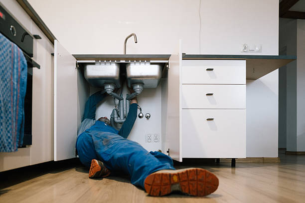 Professional Drain Cleaning technician working in Ages Brookside, KY